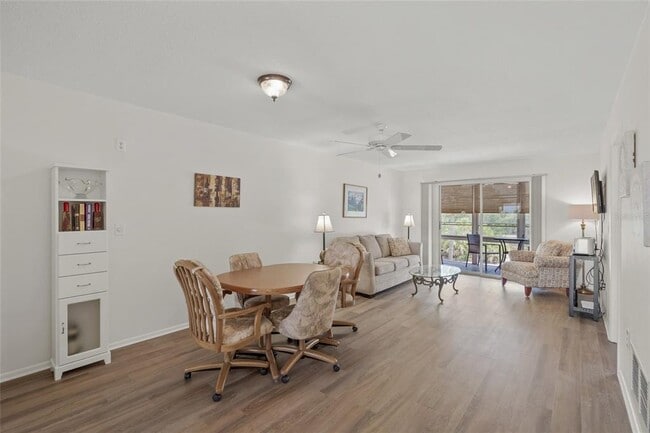 Photo - 708 S Tamiami Trl Unit 319