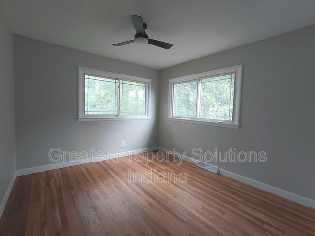 Photo - 8203 Rutledge St