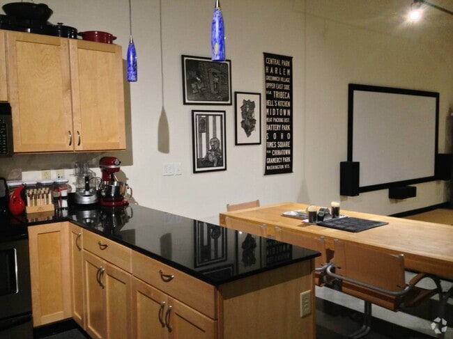 Building Photo - 201 Price Rd Unit Apt 223
