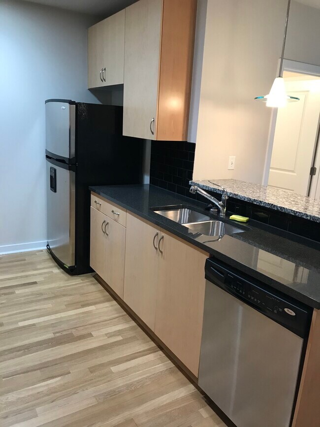 Photo - 400 W Peachtree St NW Unit 3115