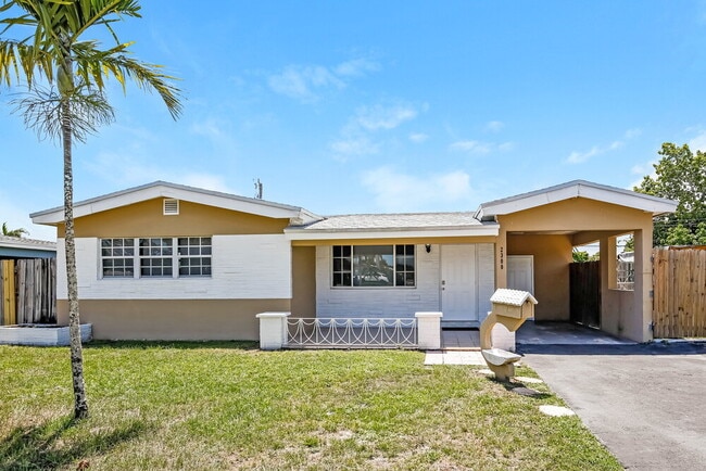 Building Photo - 2300 Desoto Dr