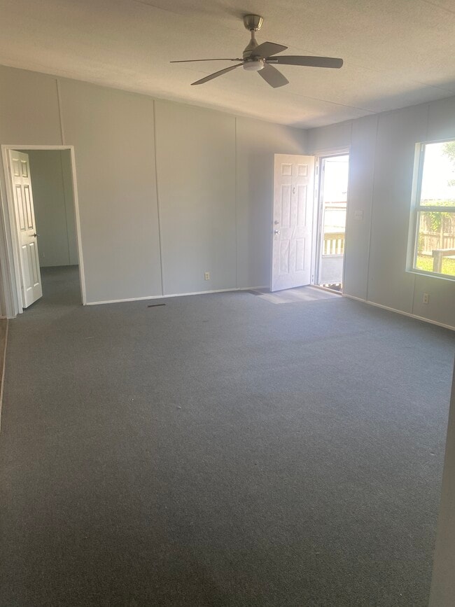 Photo - 2319 W Osage Dr