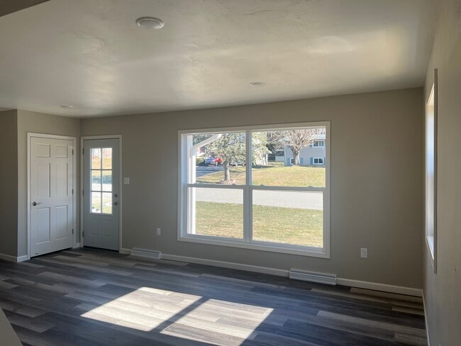 Photo - 520 Van Dyke Ave Unit 5202