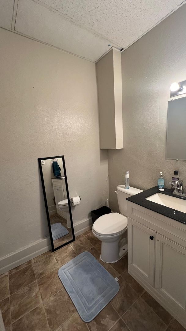 Photo - 202 S Madison St Unit Apt 3