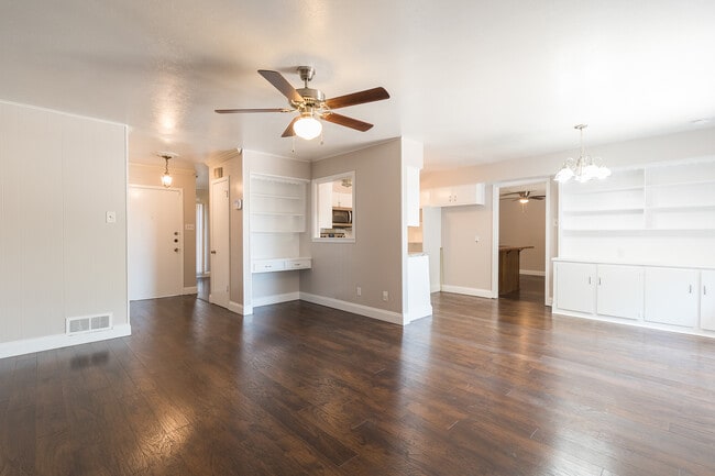 Photo - 6912 Clearglen Dr