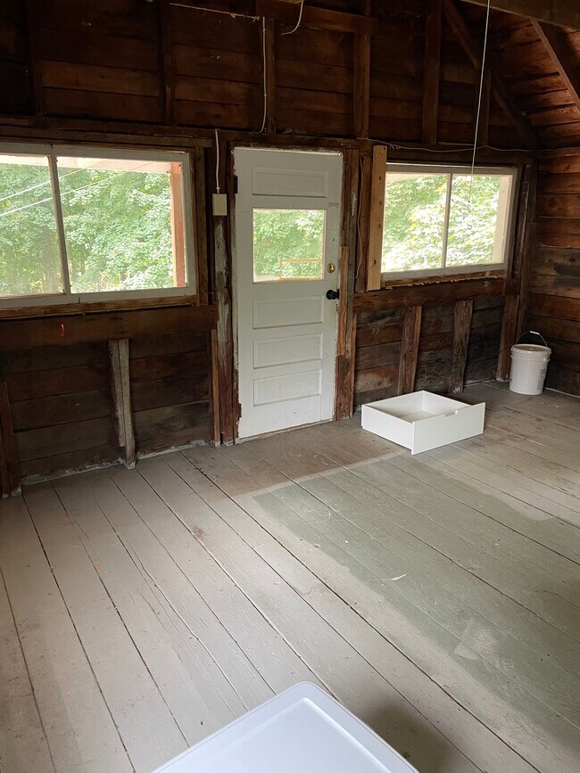 Photo - 6 Narragansett St Unit 2