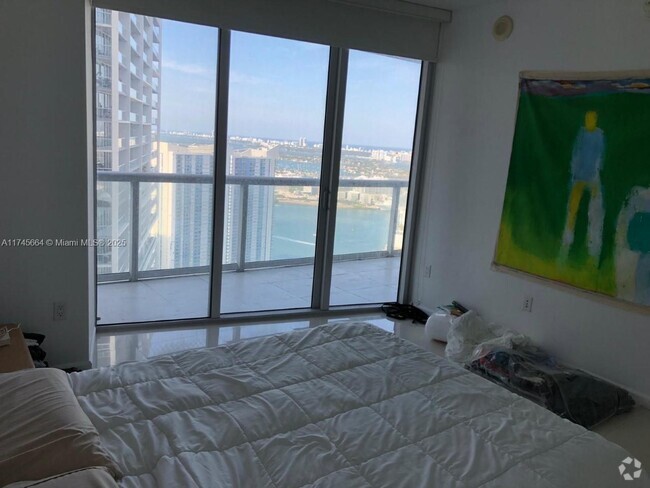 Building Photo - 495 Brickell Ave Unit 4806 Rental