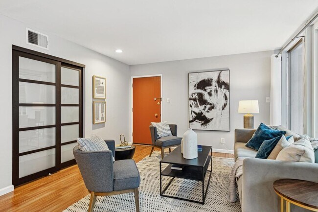 Photo - 1425 Lakeside Dr