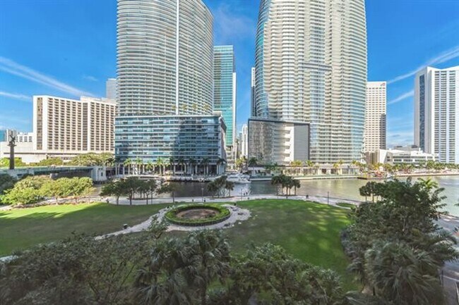 Photo - 475 Brickell Ave Unit 475 Brickell Ave  512