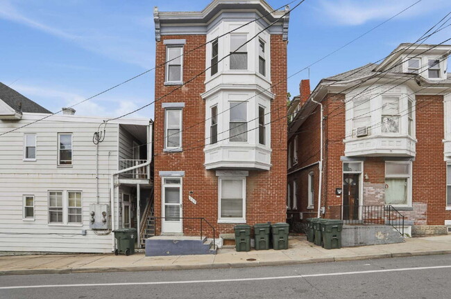 Photo - Charming 2-Bedroom Apartment Near Downtown Hagerstown