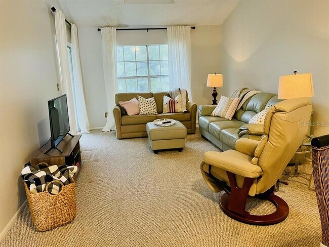 153 Sun Isle Cir