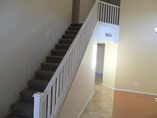 Photo - 25863 W Elizabeth Ave