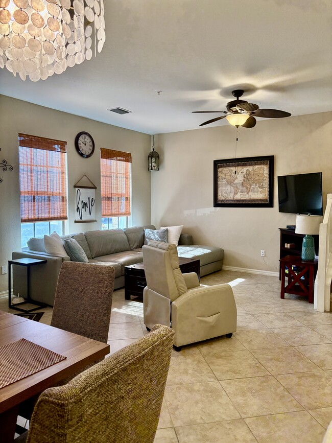 Photo - 11737 Adoncia Way