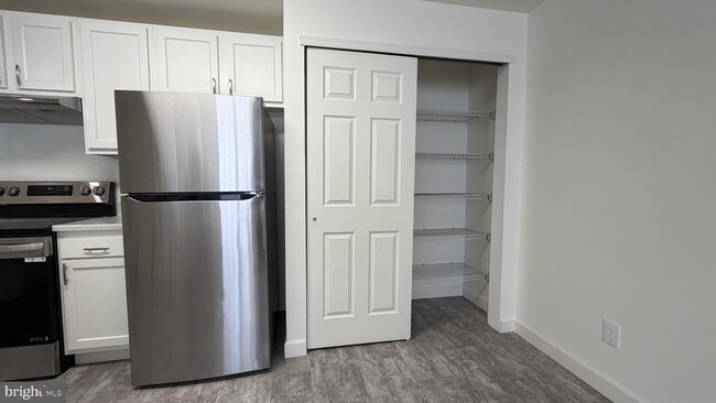 Photo - 139 ROOSEVELT Blvd