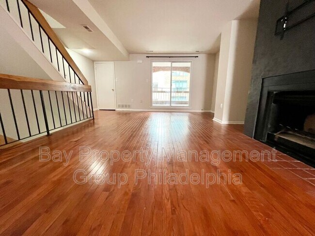 Photo - 2115 Arch St Unit B