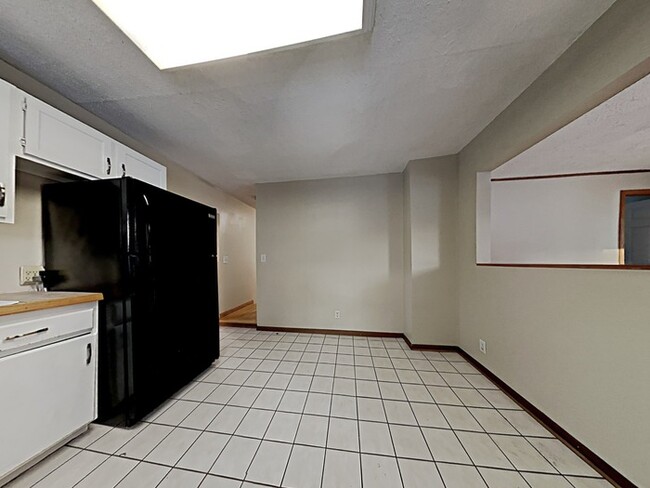 Photo - 14220 Crosstown Blvd NW