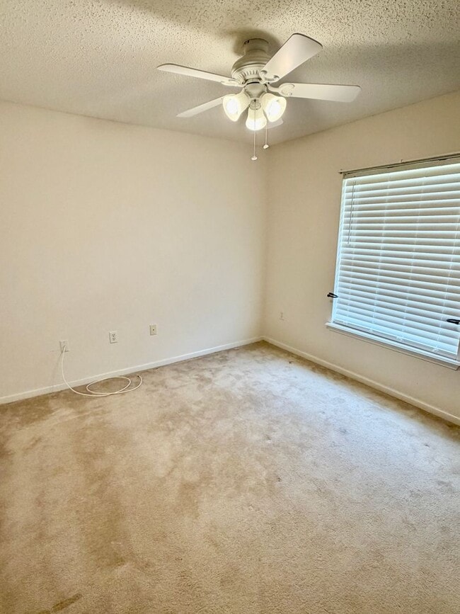 Photo - 861501 Worthington Dr
