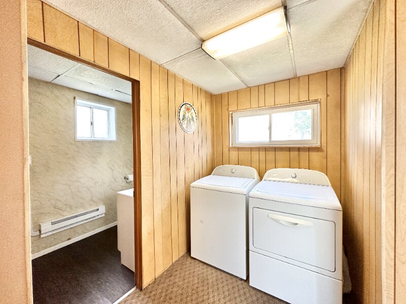 Photo - 990 Cherry St