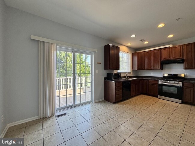 Photo - 636 Tantallon Ct