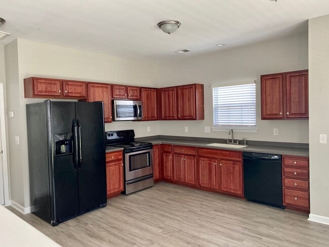 Photo - 287 Westbrooke Rd