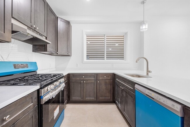 418 11th St Unit Floor 3