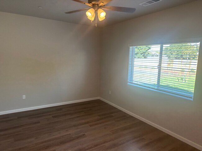 Photo - Wood Ranch Apartments Unit 506 S. Summit St. #102