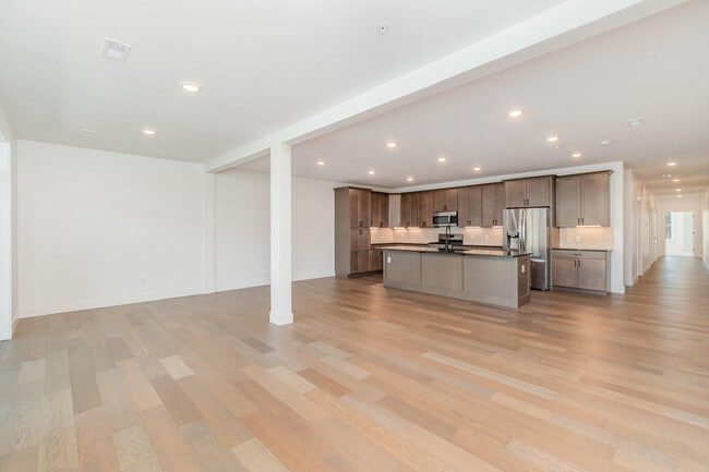 Photo - 617 Manhattan Blvd Unidad 302