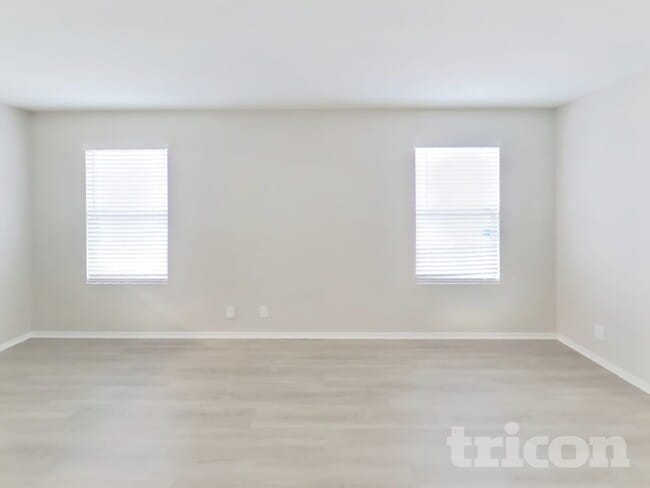 Photo - 8230 Deer Creek Run