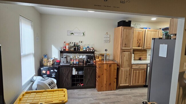 Photo - 2 Bed, 1.5 Bath Townhome with Garage Near McKee Medical Center Unidad 1610