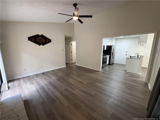 Photo - 491 Oates Dr