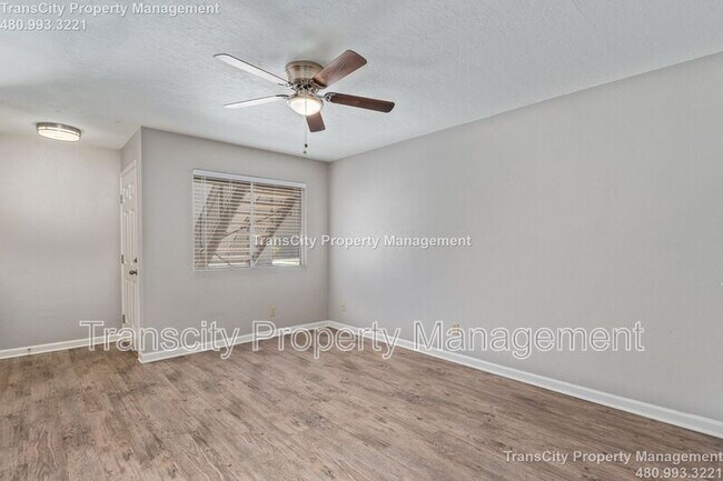 Photo - 520 N Stapley Dr