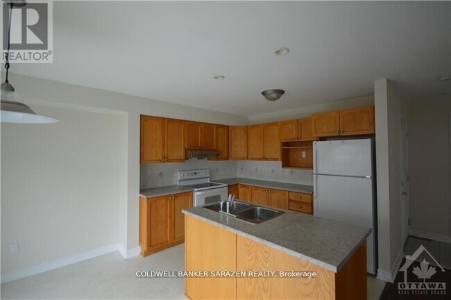 Photo - 252 Moss Grove St