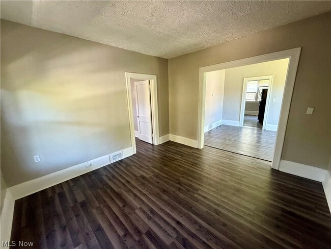 Photo - 866 Beardsley St Unit 2