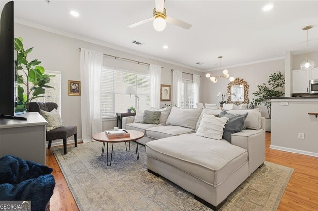 Photo - 1150 Collier Rd NW