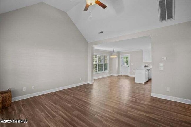 Photo - 741 Fox Chase Ln House