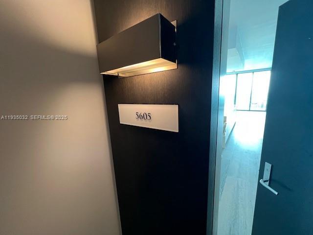 Building Photo - 900 Biscayne Blvd Unit 5605