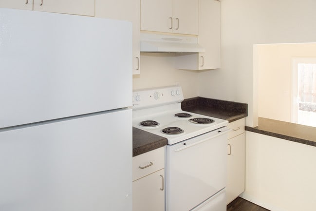 Photo - Kinneman Square Unit 1