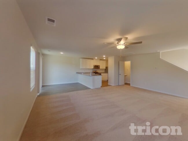 Photo - 2010 Southlea Dr