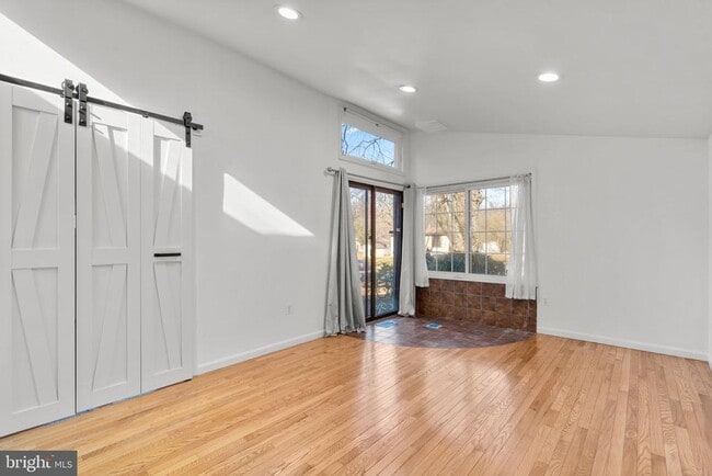 Photo - 9317 Farewell Rd