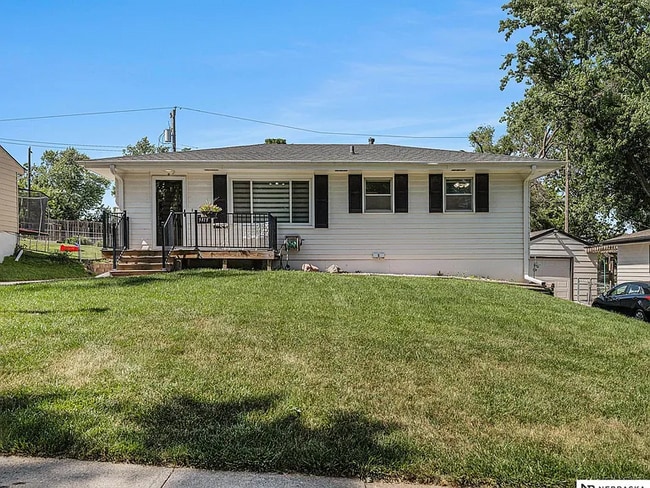 Photo - 9418 Meredith Ave