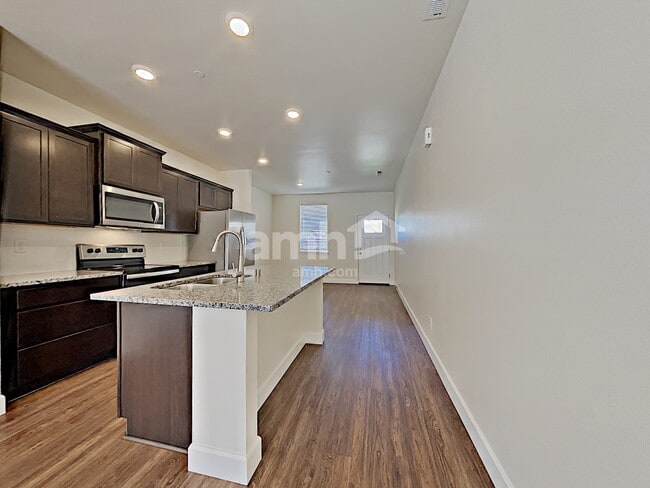 Photo - 10602 137th St E