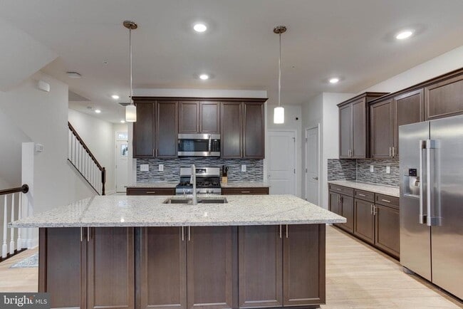 Building Photo - 1295 Orchid Rd