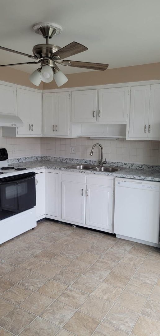 Building Photo - 2 Bedroom 1 Bath Unit 79-C