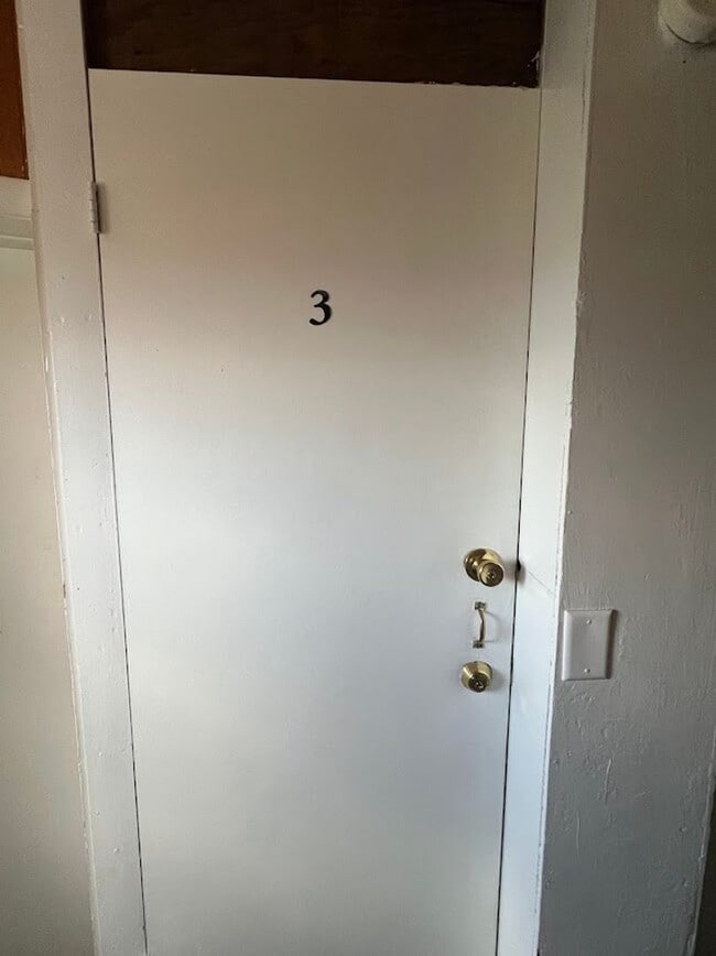 Photo - 527 N 8th St Unit 3