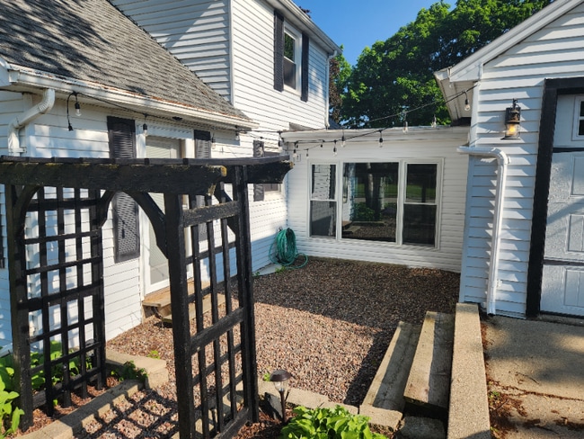 Photo - 125 N Maple Ave