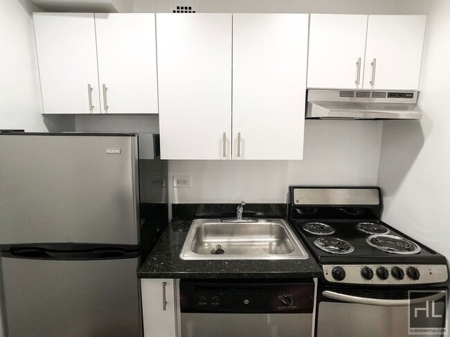 Photo - WEST 73 STREET Unit 7F