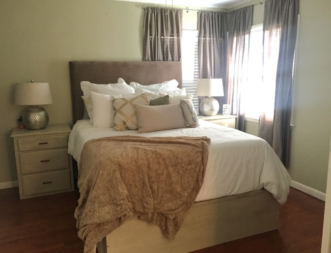 Photo - 529 Whitham Ave