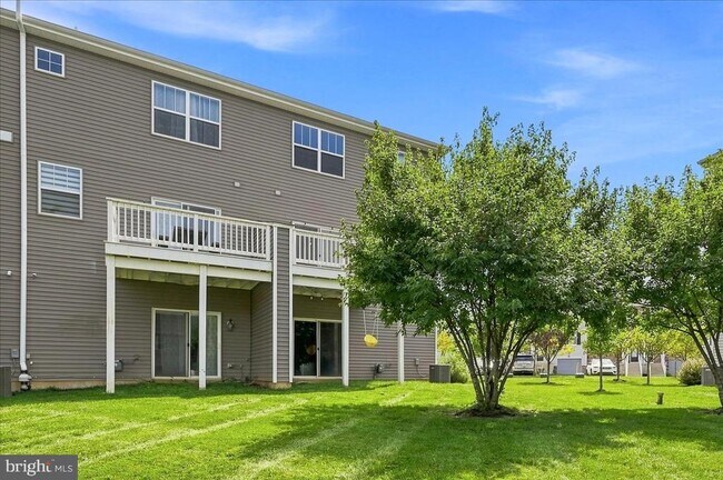 1911 Boulder Dr