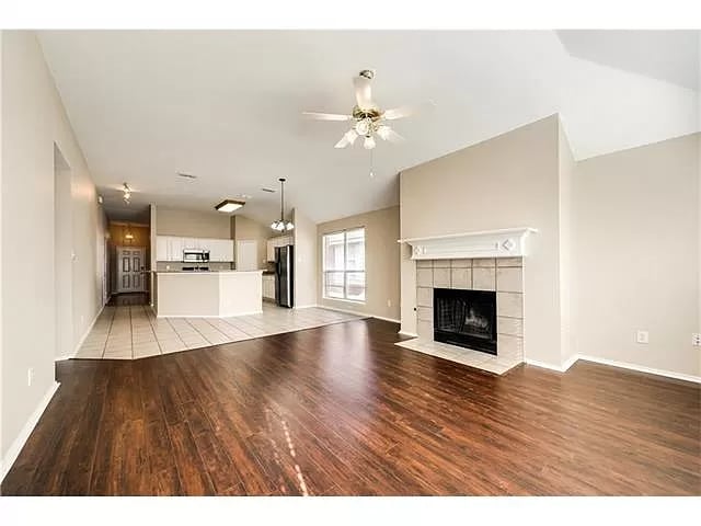 Photo - 9117 Newport Ln