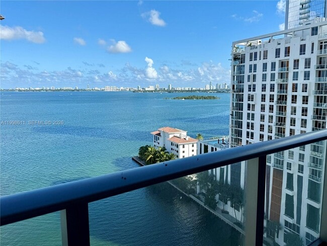 Photo - 460 NE 28th St Unidad 1603